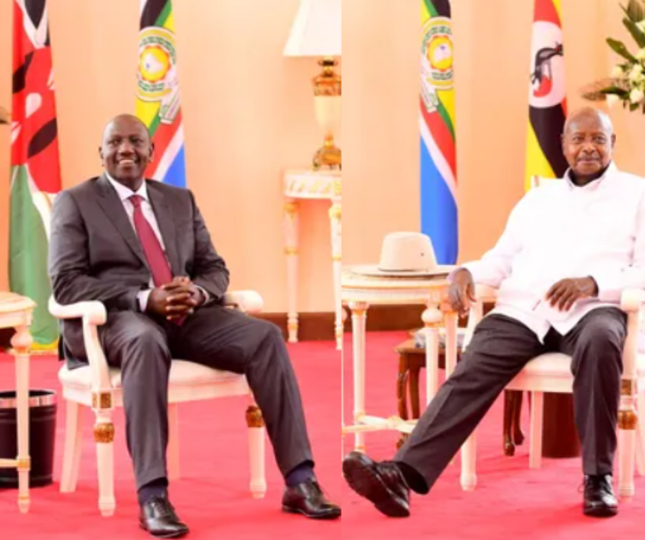 President William Ruto together with President Yoweri Museveni of Uganda at a meeting at State House Uganda on October 9, 2022. PCS
